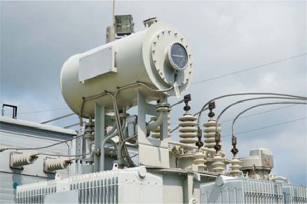 What is the permissible overload percent for oil-immersed transformers?